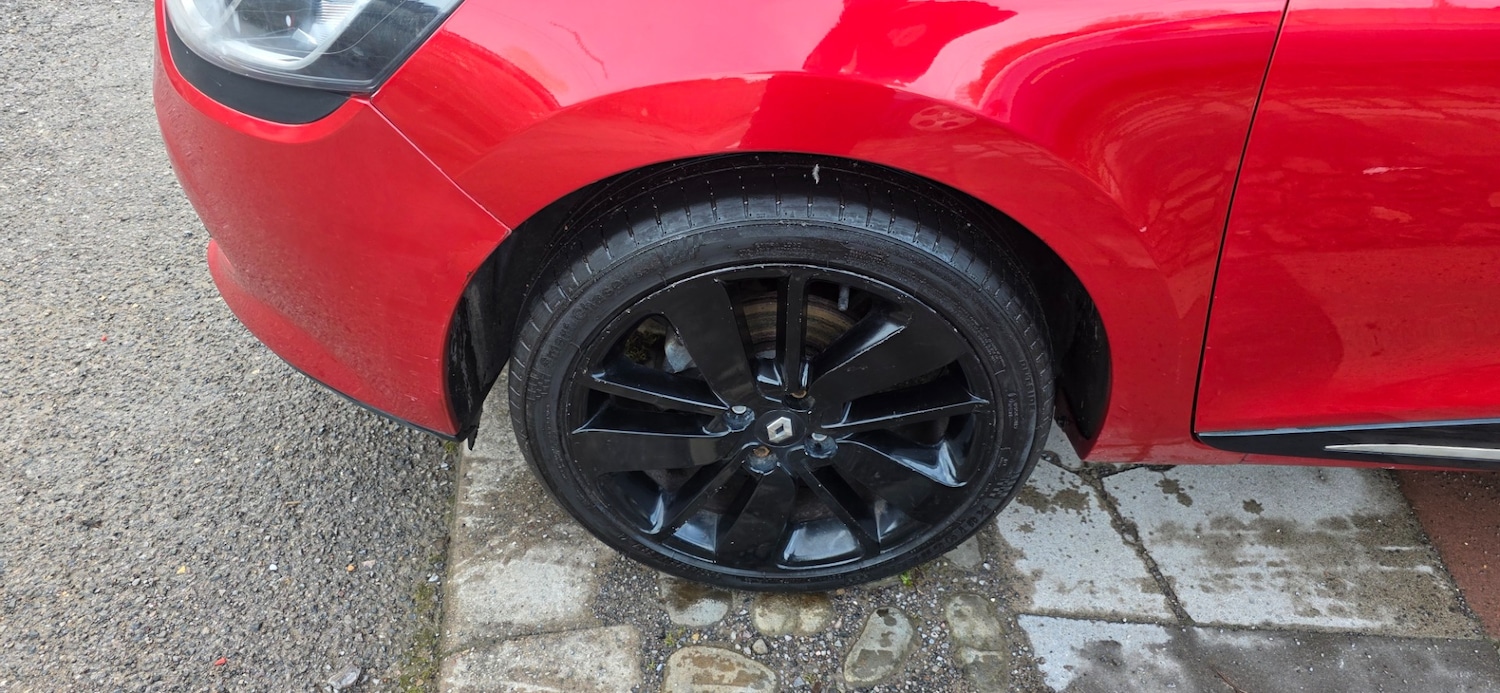 Used Renault Clio 2015 for sale - 76407686: Photo 11