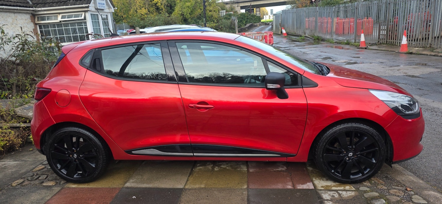 Used Renault Clio 2015 for sale - 76407686: Photo 2