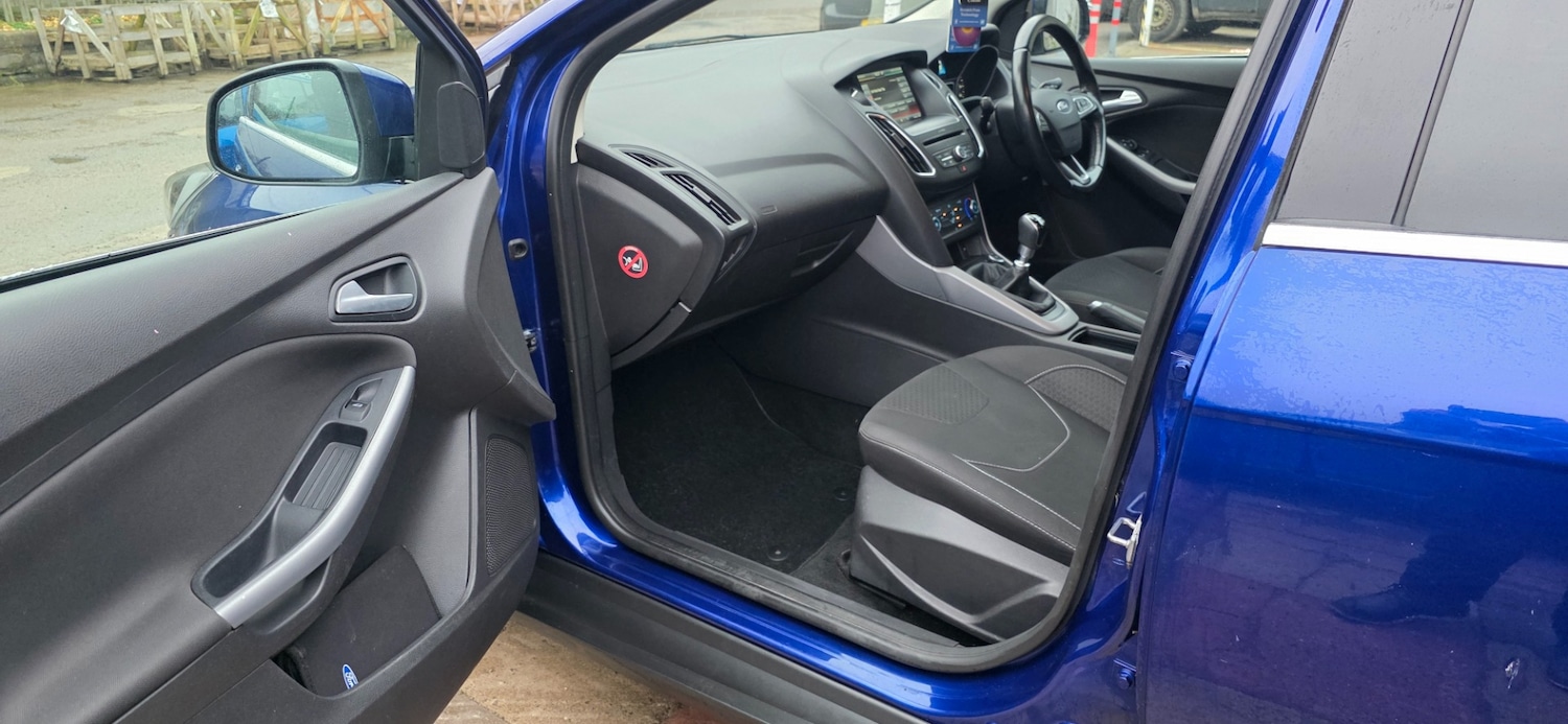 Used Ford Focus 2016 for sale - 77107835: Photo 13