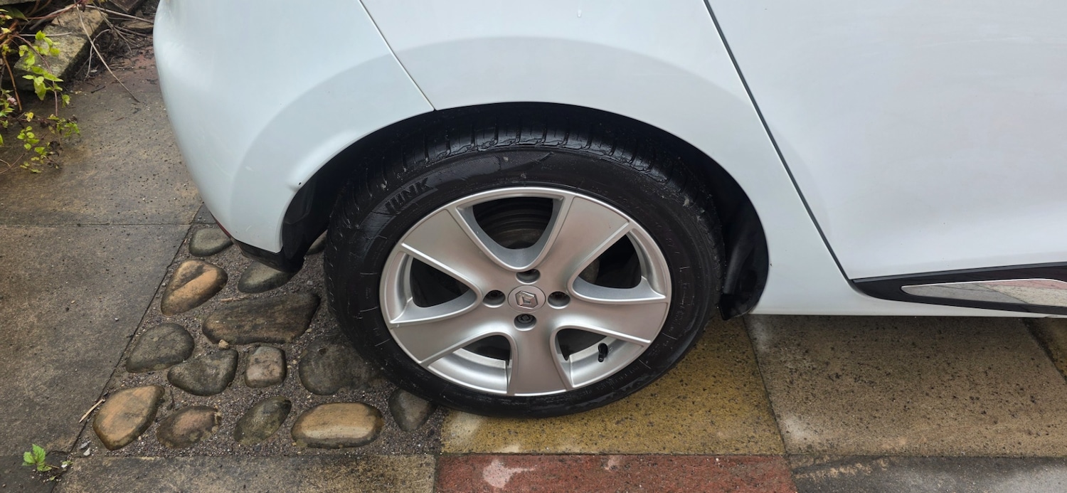 Used Renault Clio 2014 for sale - 76179102: Photo 11