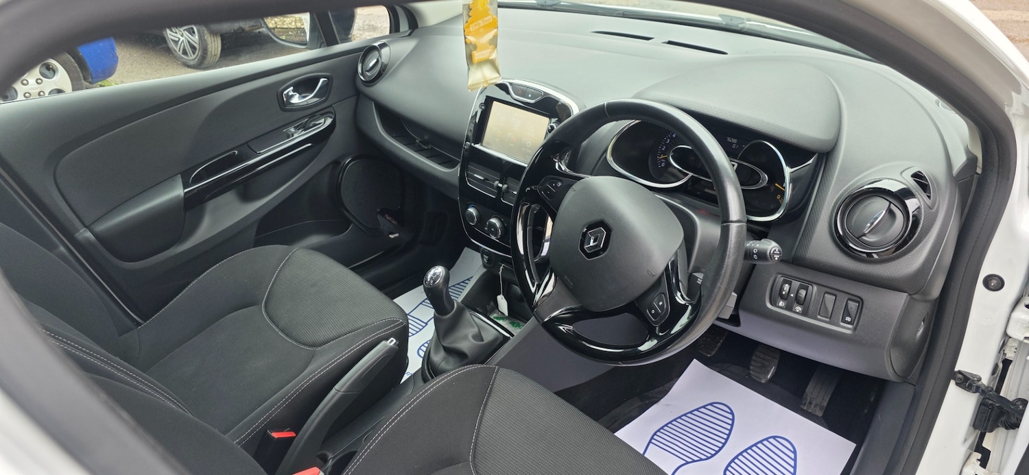 Used Renault Clio 2014 for sale - 76179102: Photo 19