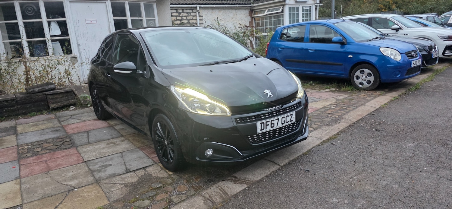 Used Peugeot 208 2017 for sale - 76459780: Photo 8