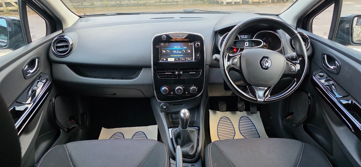 Used Renault Clio 2014 for sale - 76952227: Photo 10