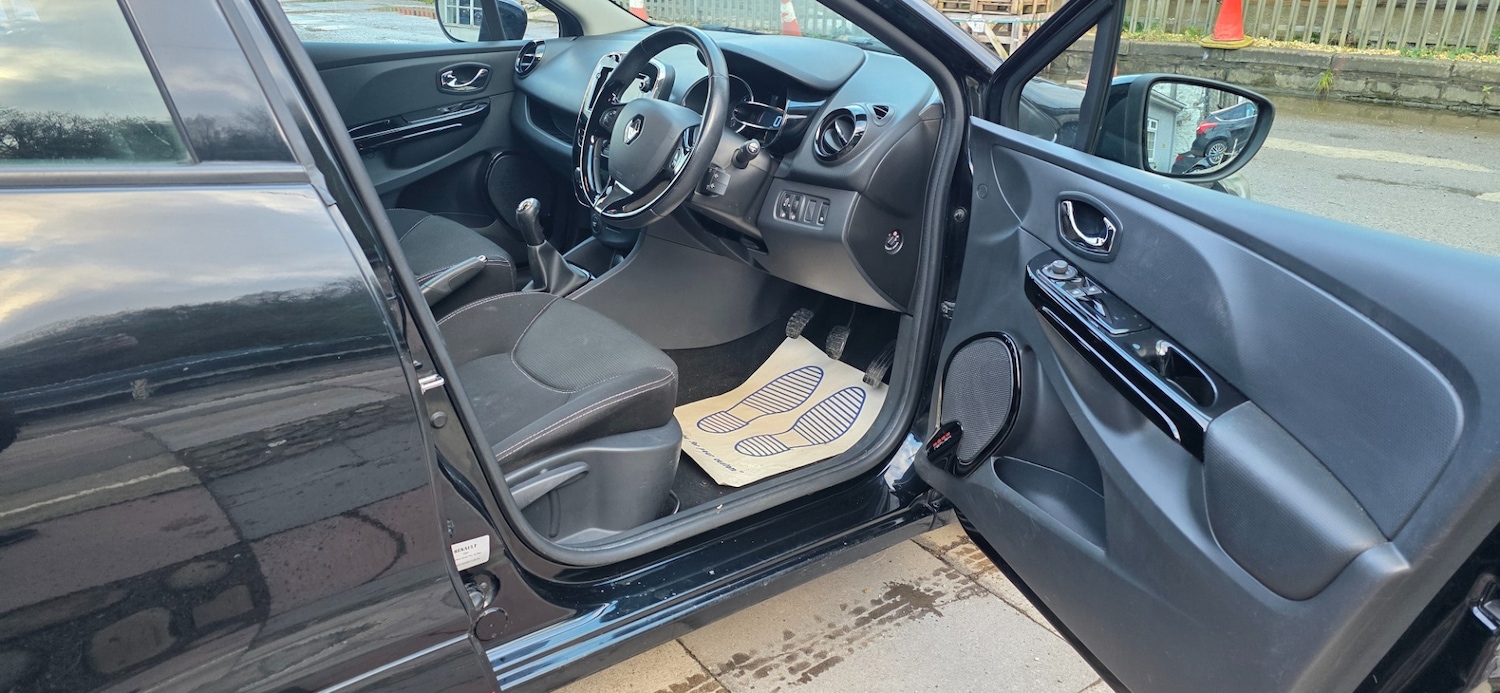 Used Renault Clio 2014 for sale - 76952227: Photo 12