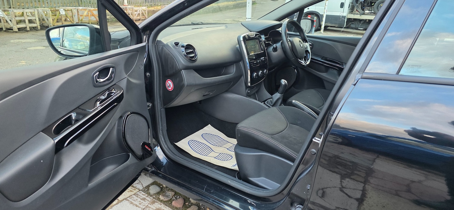 Used Renault Clio 2014 for sale - 76952227: Photo 8