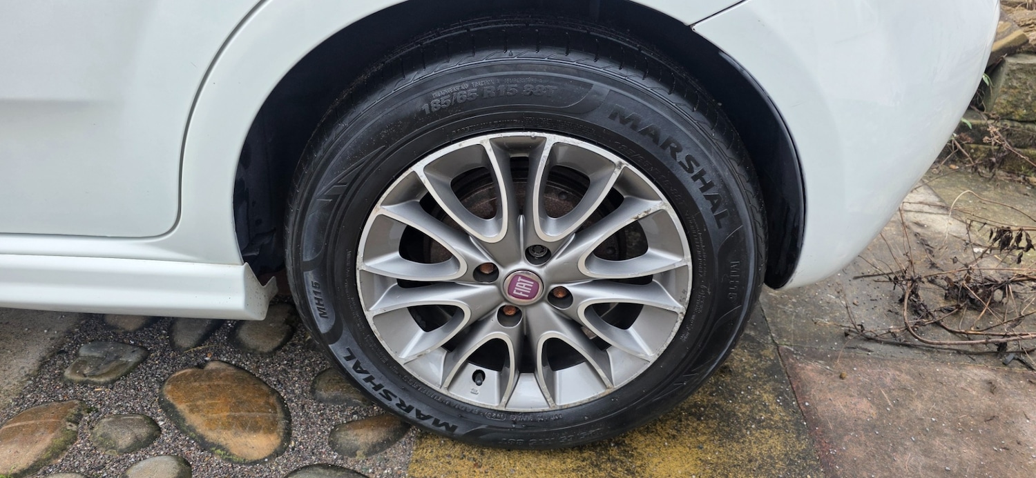 Used Fiat Punto 2012 for sale - 77201627: Photo 11