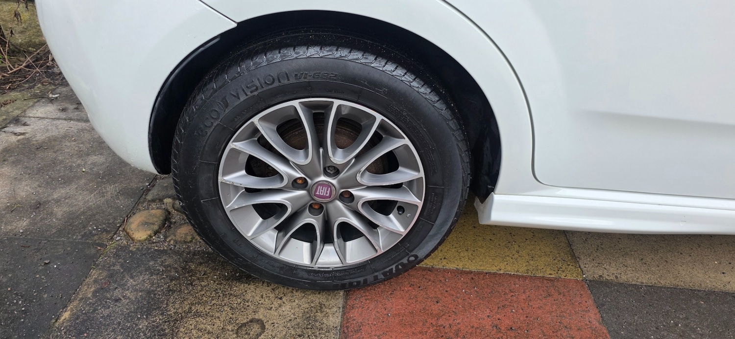 Used Fiat Punto 2012 for sale - 77201627: Photo 12