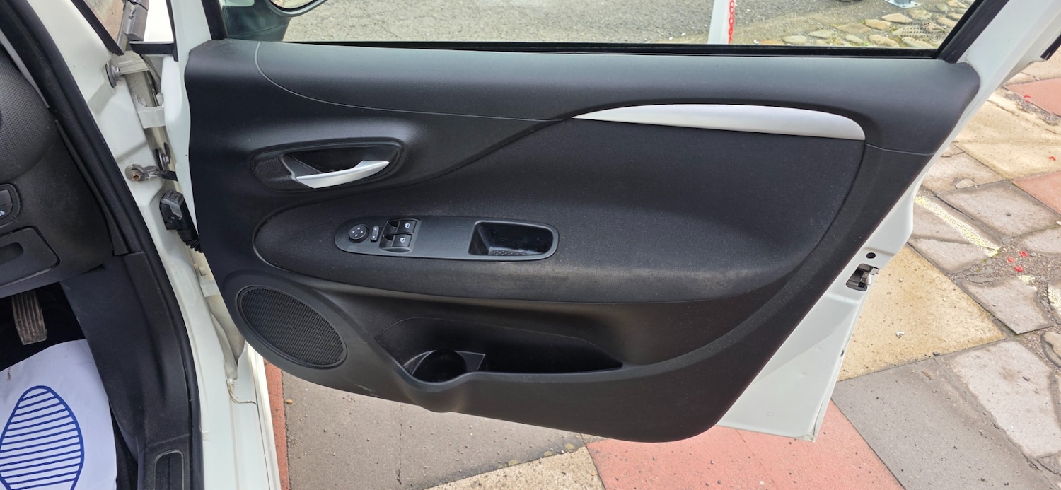 Used Fiat Punto 2012 for sale - 77201627: Photo 19