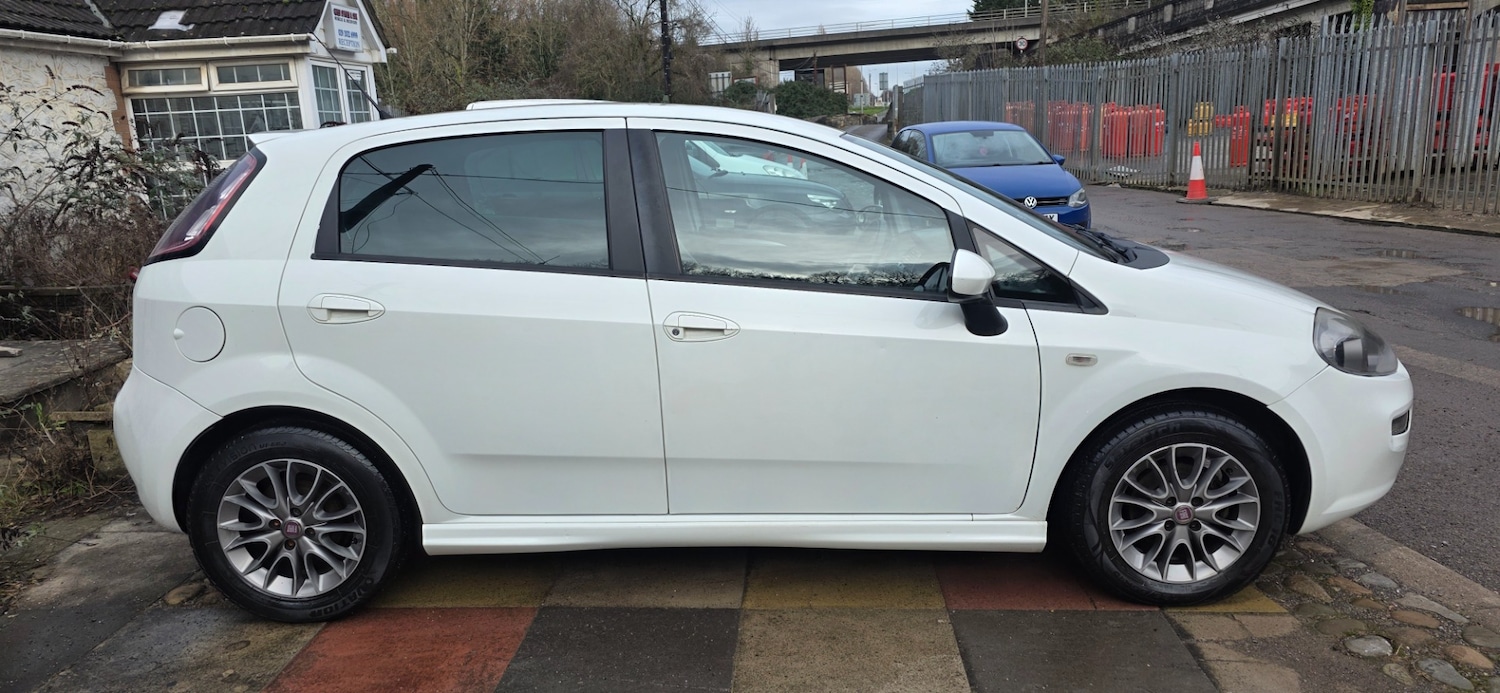 Used Fiat Punto 2012 for sale - 77201627: Photo 2
