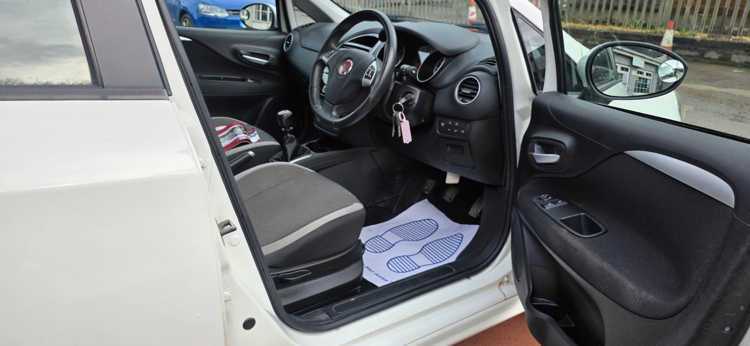 Used Fiat Punto 2012 for sale - 77201627: Photo 20