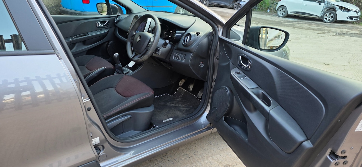 Used Renault Clio 2014 for sale - 78169450: Photo 16