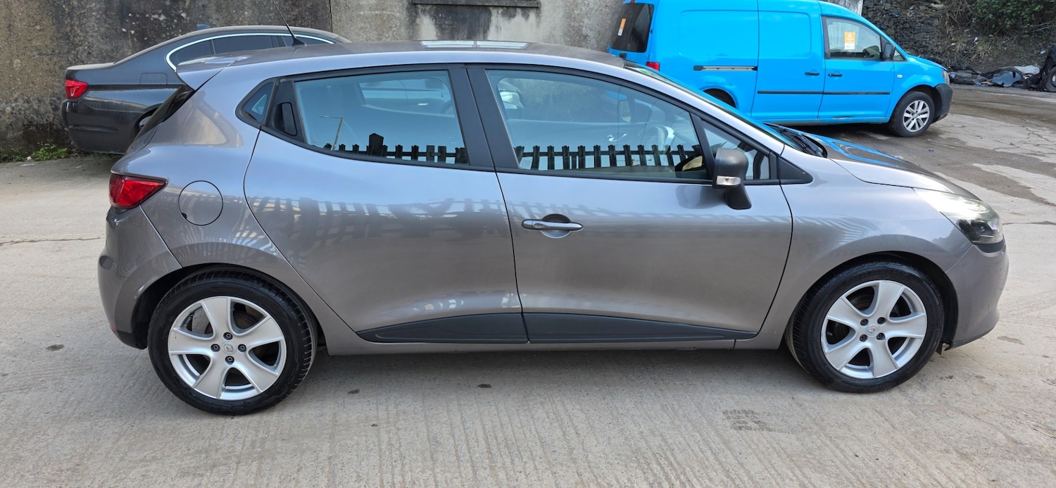 Used Renault Clio 2014 for sale - 78169450: Photo 2