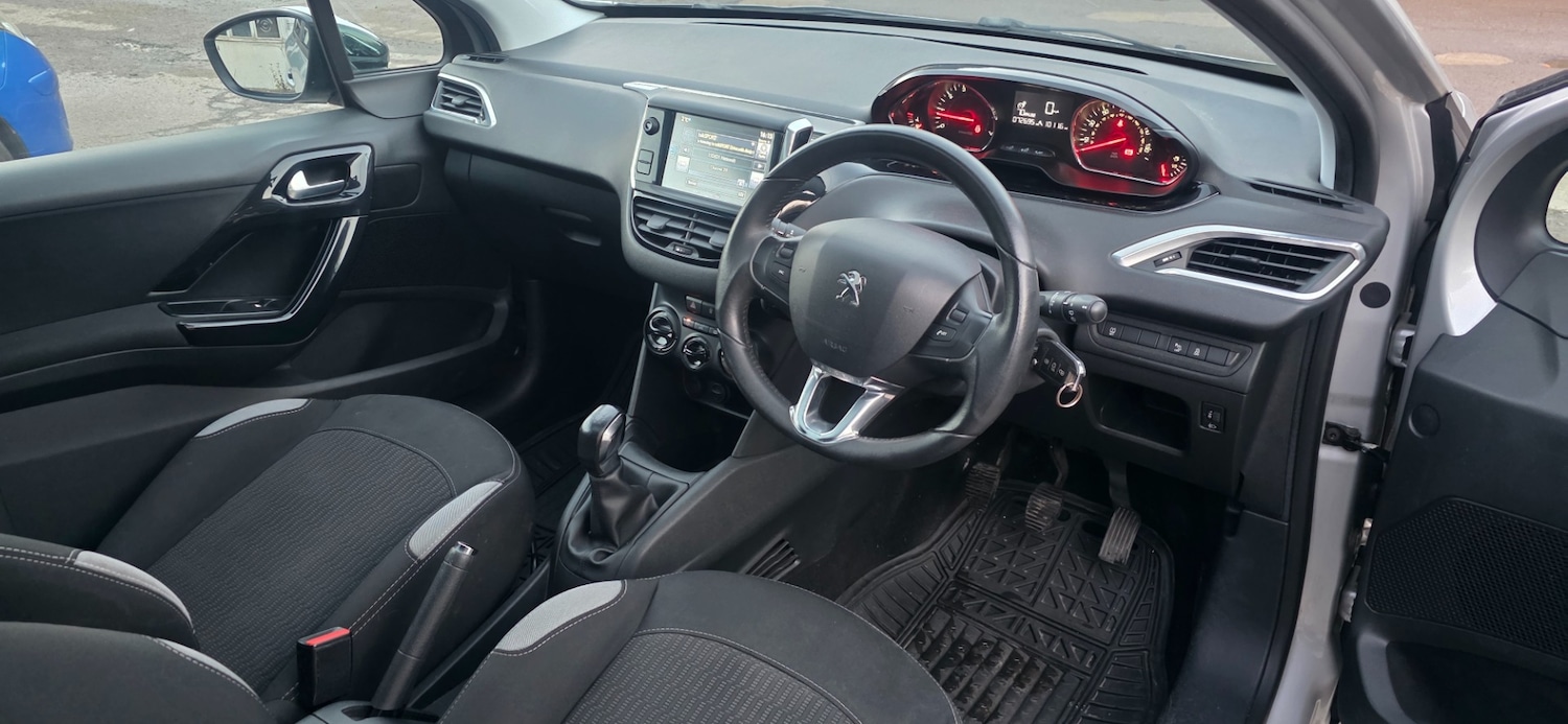 Used Peugeot 208 2015 for sale - 77881918: Photo 14