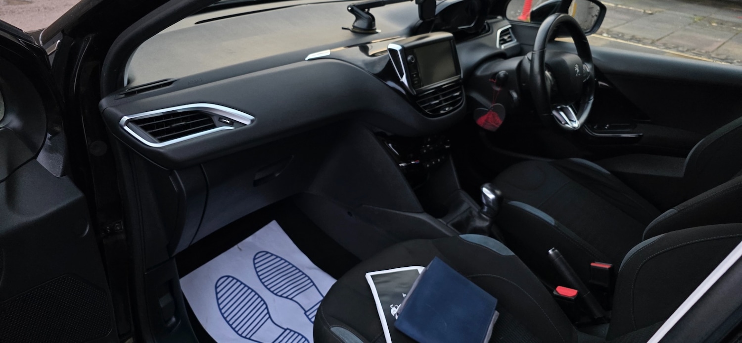 Used Peugeot 208 2014 for sale - 77357581: Photo 14