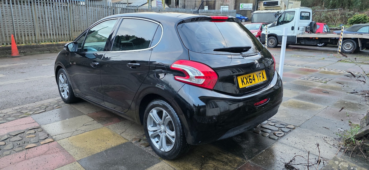 Used Peugeot 208 2014 for sale - 77357581: Photo 5