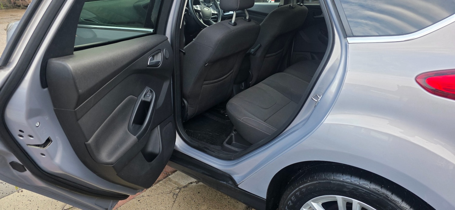 Used Ford Focus 2013 for sale - 76952222: Photo 13