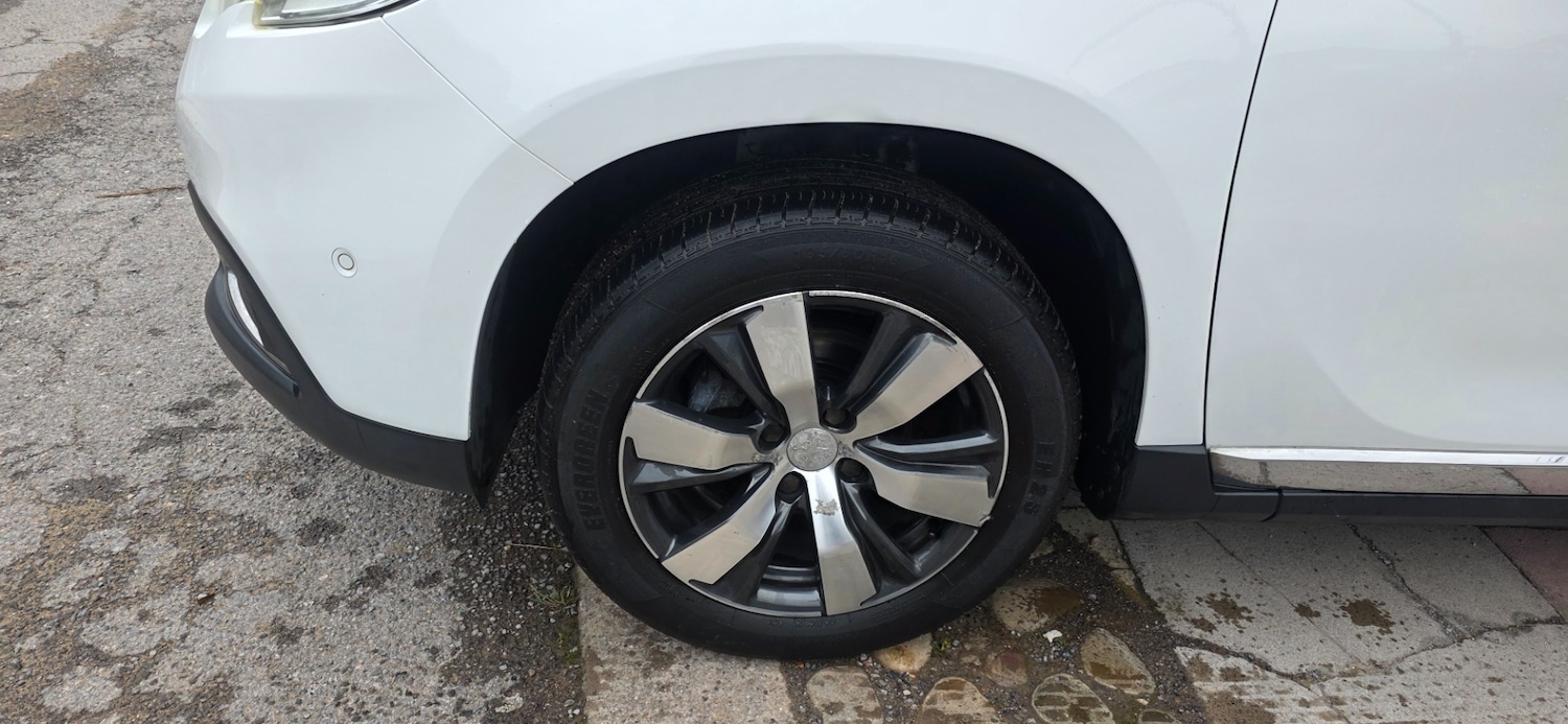 Used Peugeot 2008 2015 for sale - 76548129: Photo 9