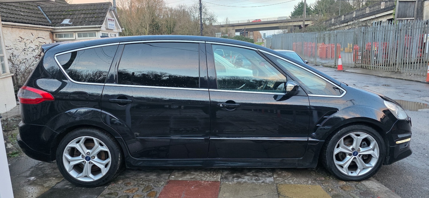 Used Ford S-Max 2013 for sale - 77395418: Photo 2