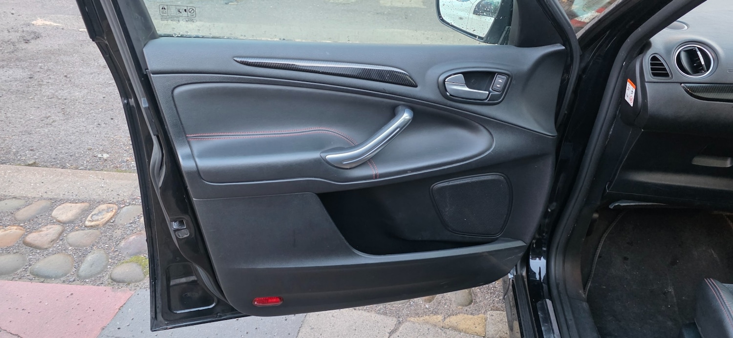 Used Ford S-Max 2013 for sale - 77395418: Photo 9