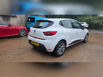 Used Renault Clio 2018 for sale - 79853702: Photo