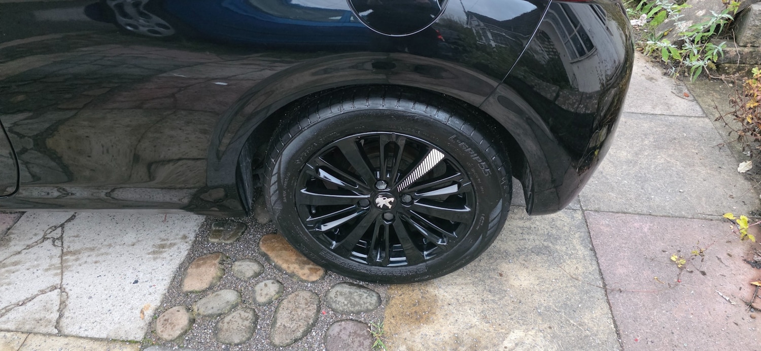 Used Peugeot 208 2017 for sale - 77881505: Photo 10