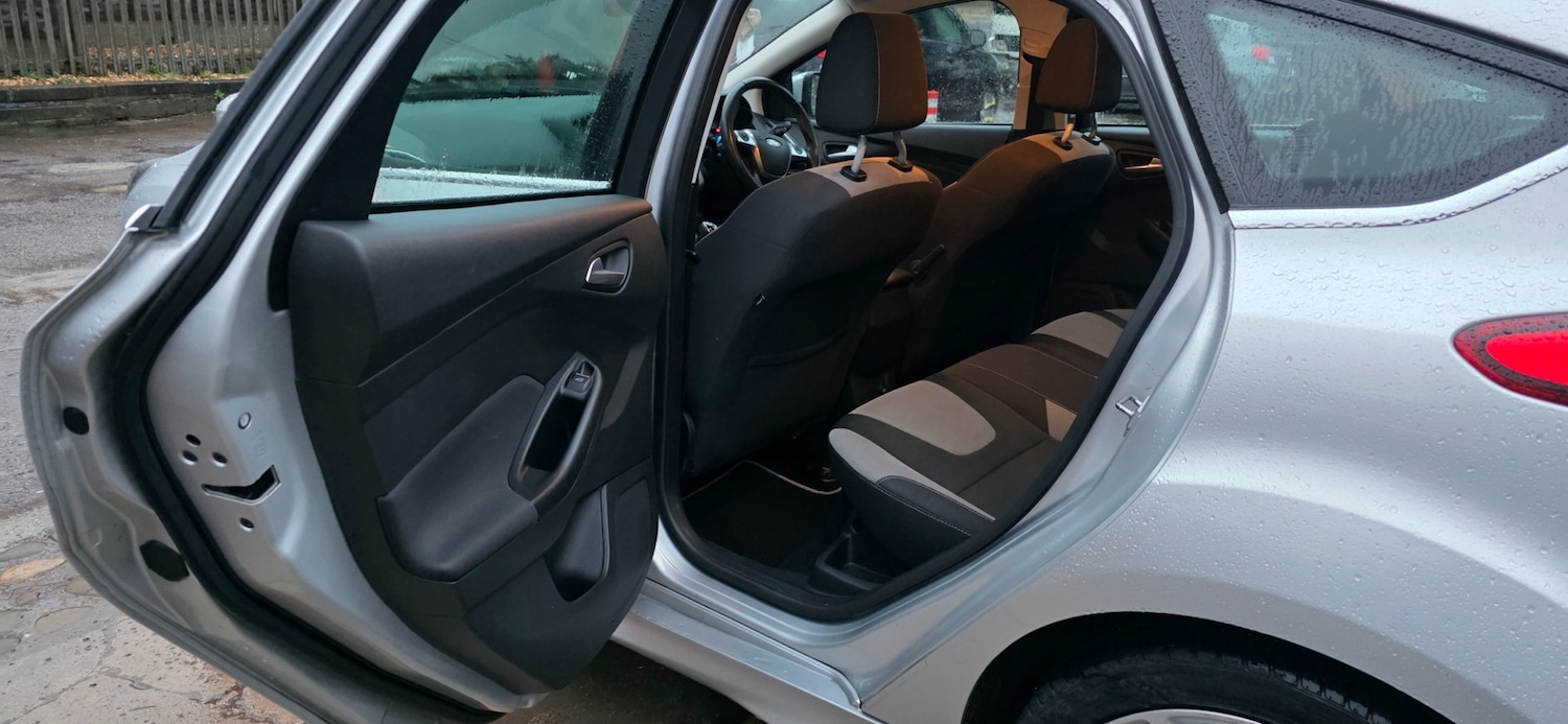 Used Ford Focus 2014 for sale - 77290415: Photo 13