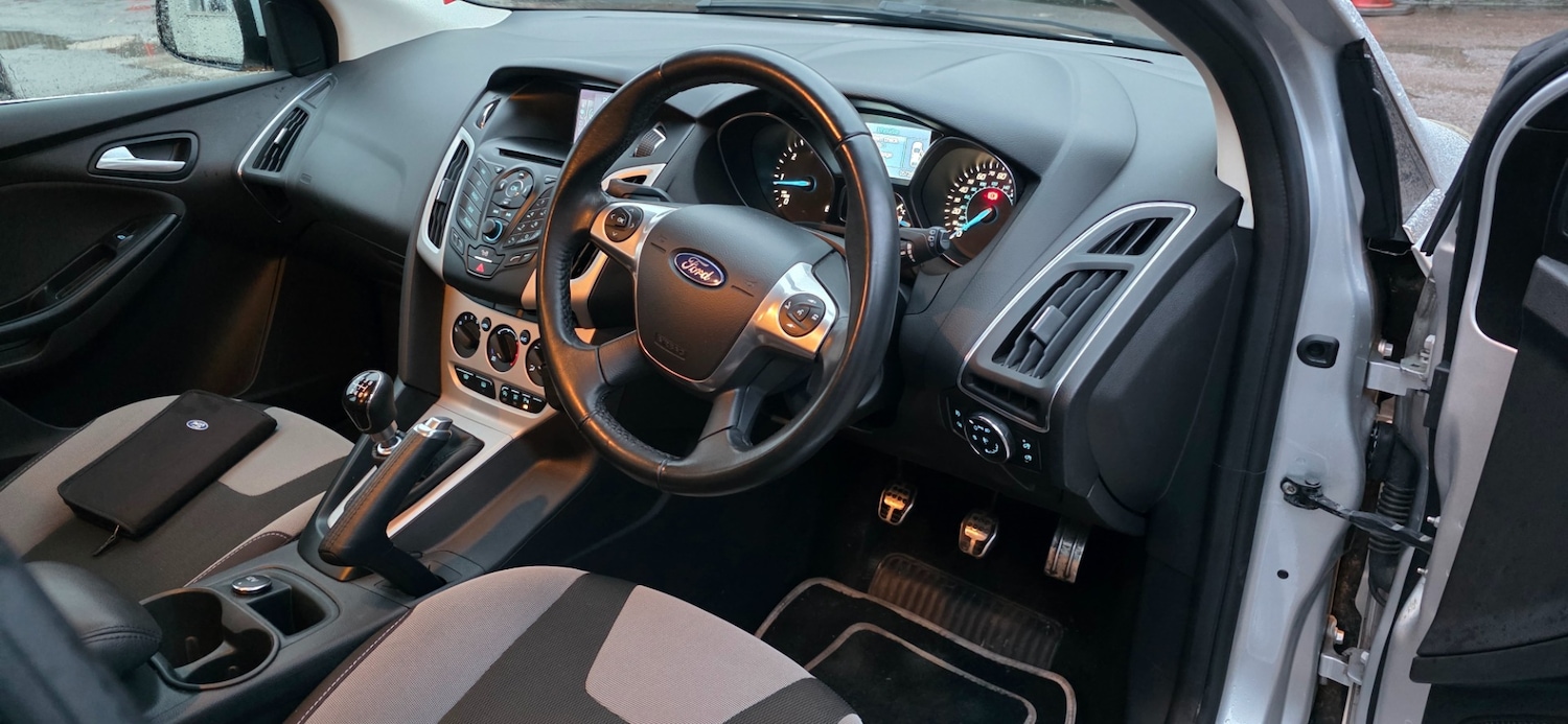 Used Ford Focus 2014 for sale - 77290415: Photo 20