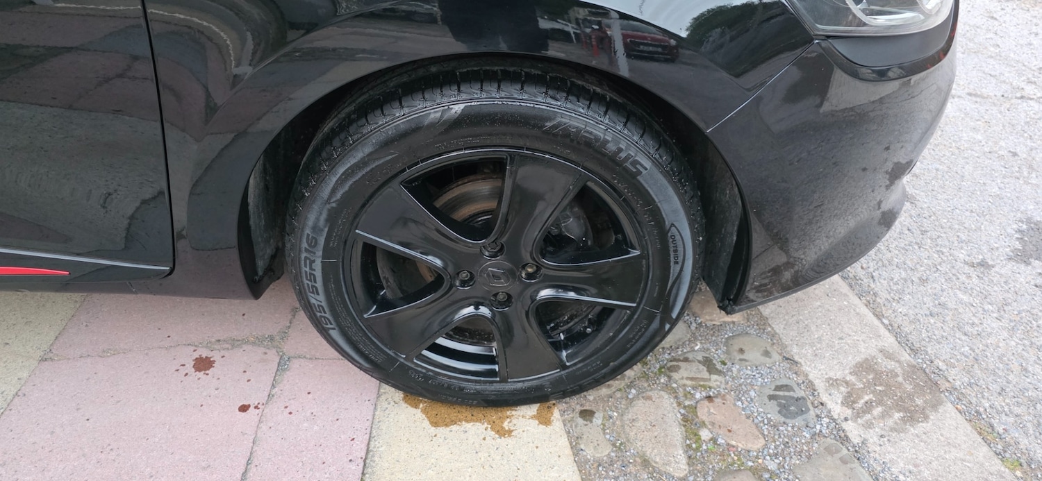 Used Renault Clio 2015 for sale - 76174379: Photo 10