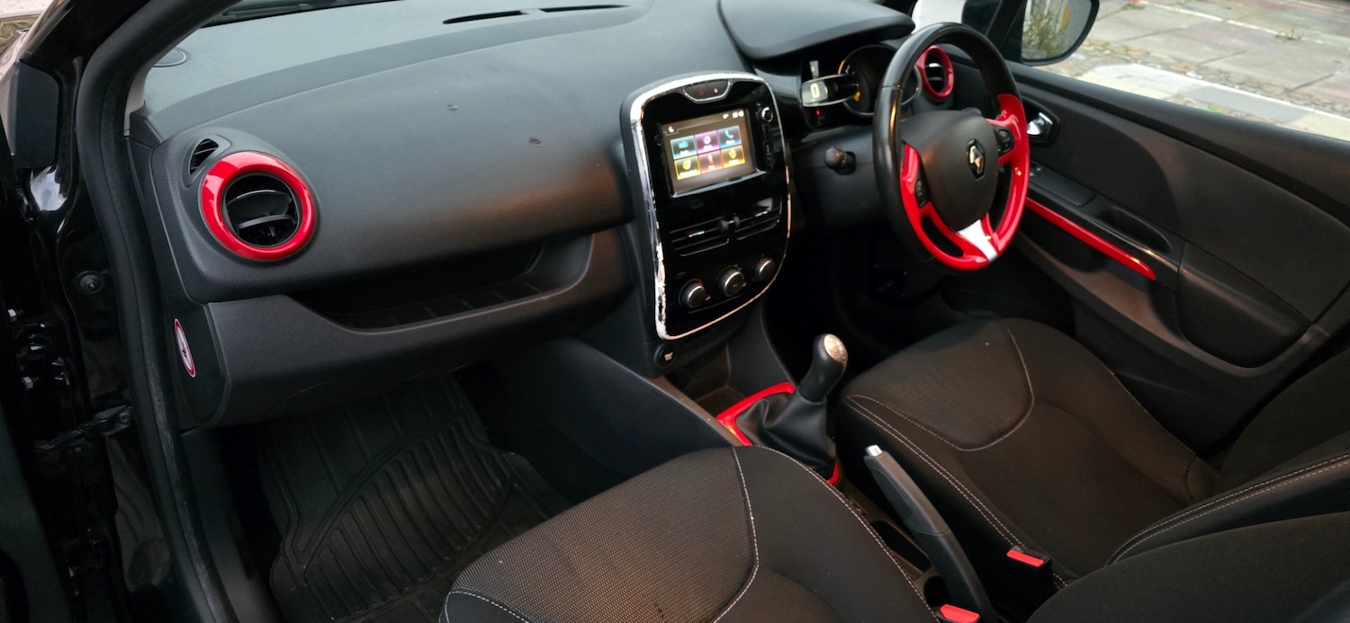 Used Renault Clio 2015 for sale - 76174379: Photo 14