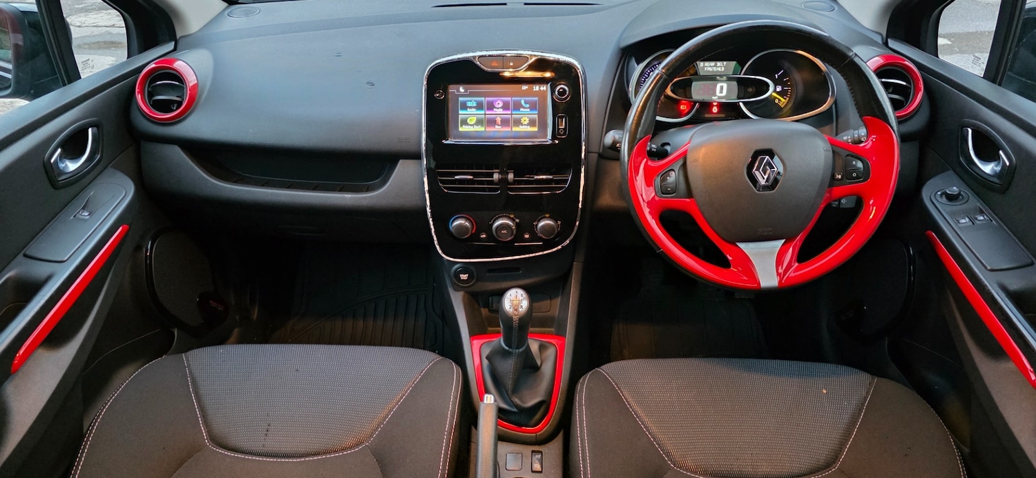 Used Renault Clio 2015 for sale - 76174379: Photo 19