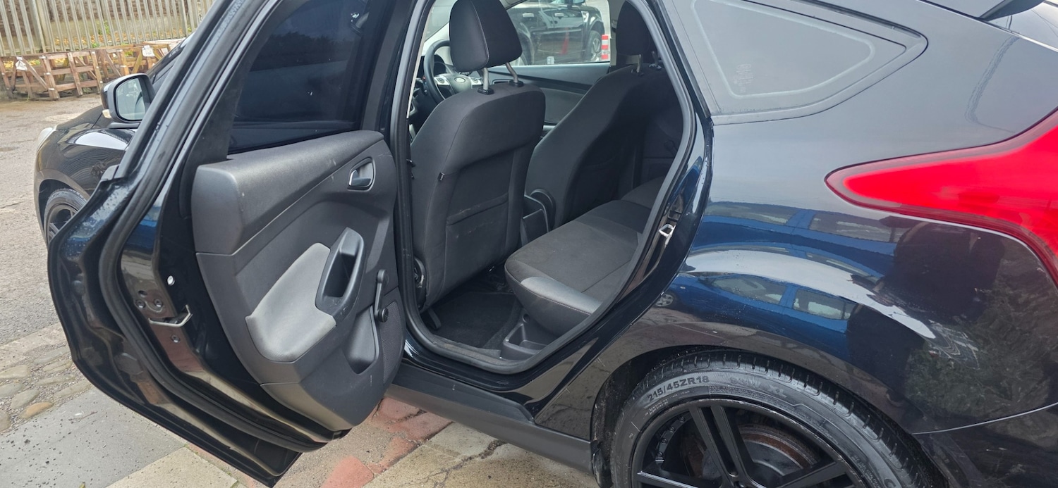 Used Ford Focus 2012 for sale - 76571433: Photo 13