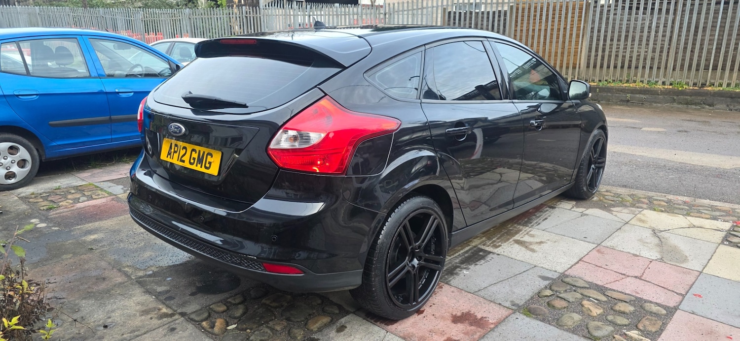 Used Ford Focus 2012 for sale - 76571433: Photo 3