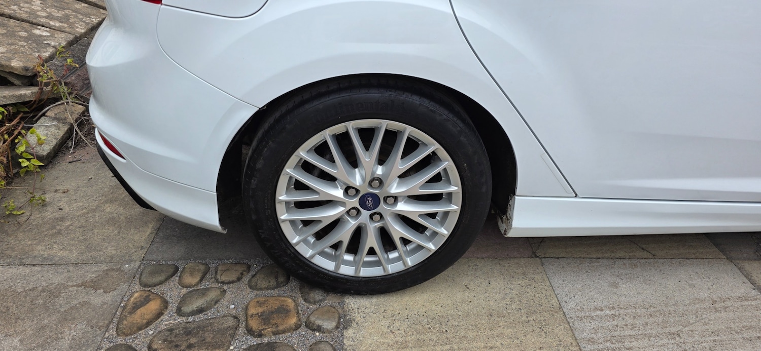 Used Ford Focus 2012 for sale - 76325034: Photo 12