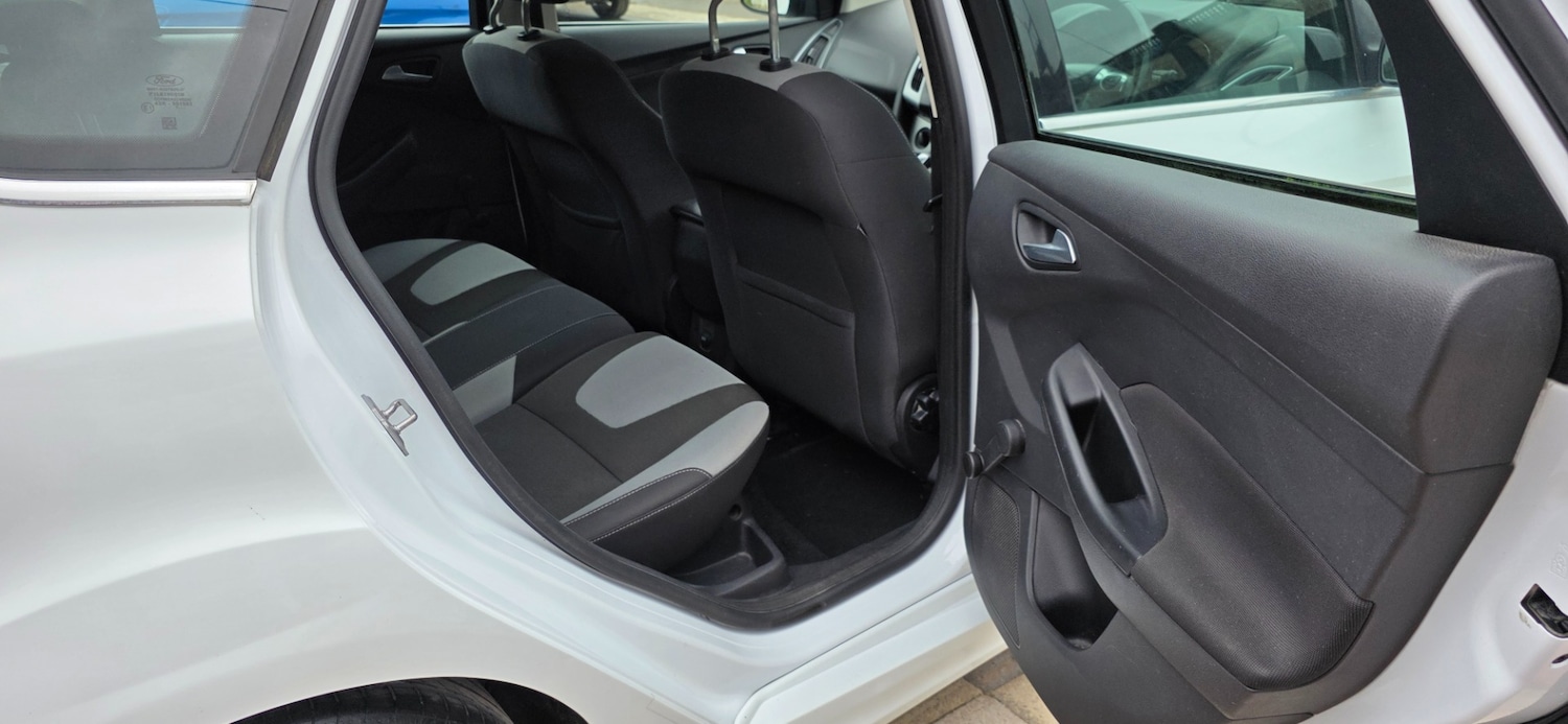 Used Ford Focus 2012 for sale - 76325034: Photo 17