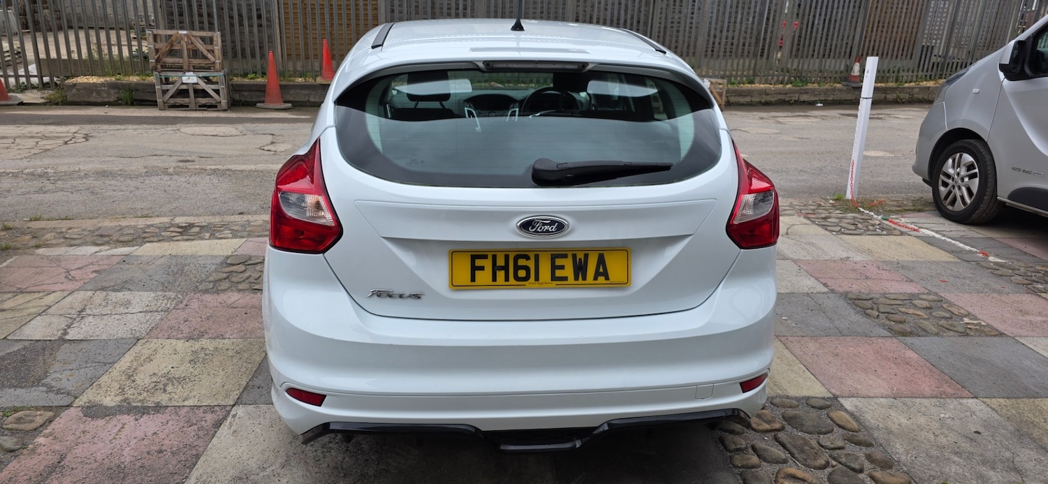 Used Ford Focus 2012 for sale - 76325034: Photo 4