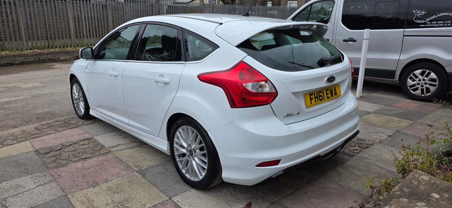 Used Ford Focus 2012 for sale - 76325034: Photo 5