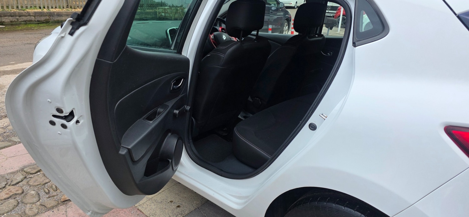 Used Renault Clio 2015 for sale - 77766857: Photo 8