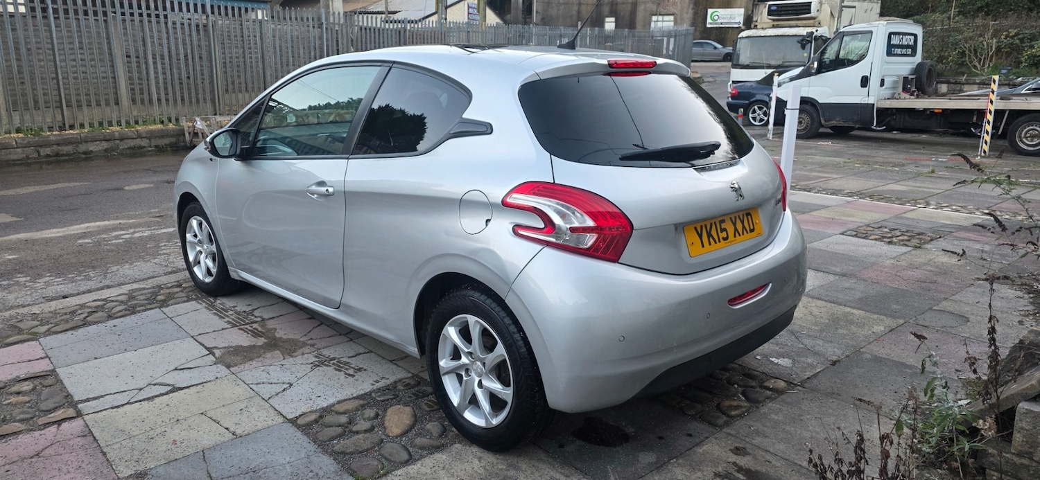Used Peugeot 208 2015 for sale - 76837569: Photo 5