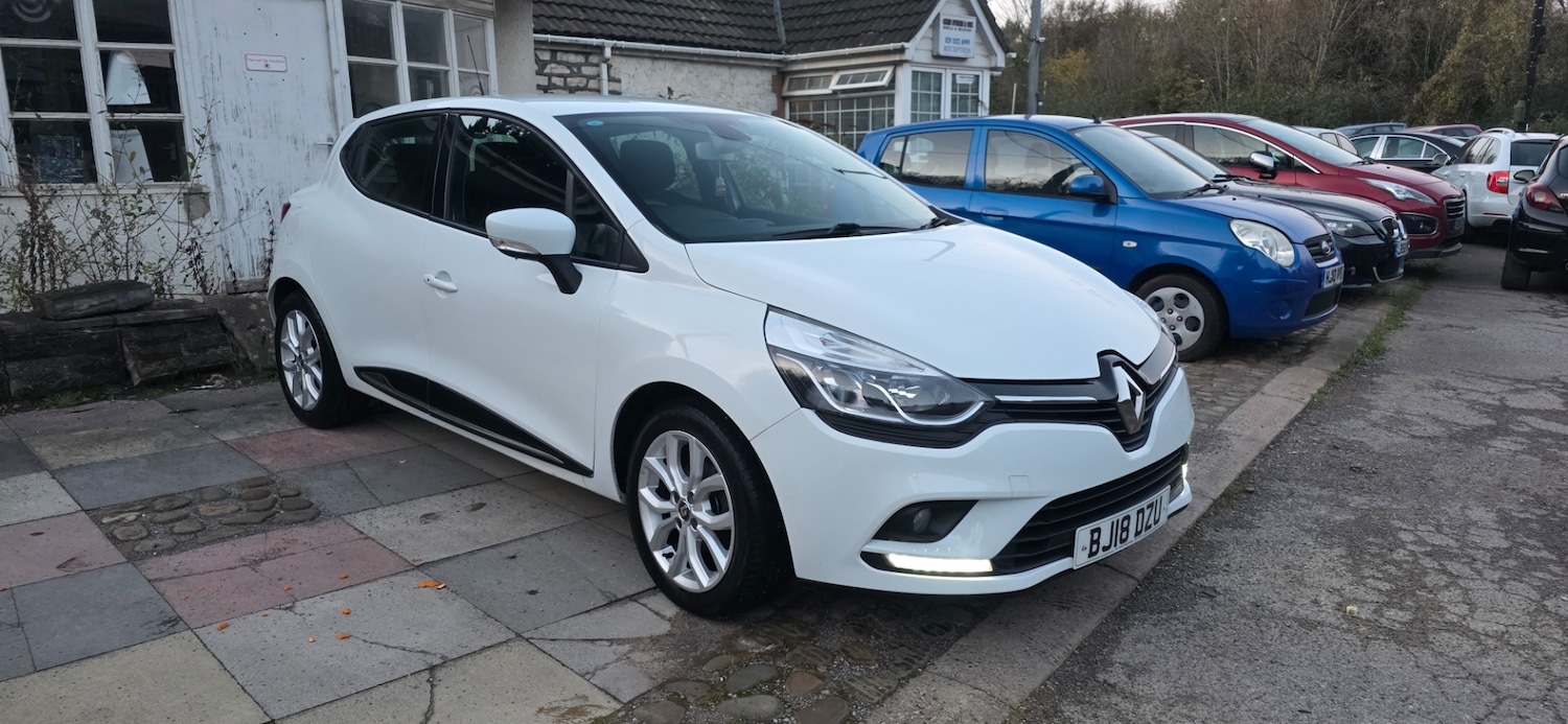 Used Renault Clio 2018 for sale - 76643822: Photo 1
