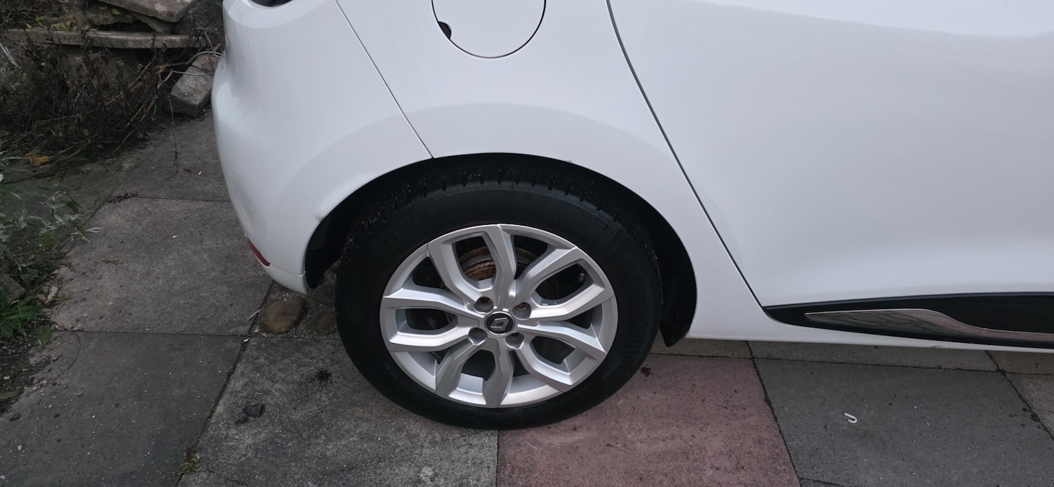 Used Renault Clio 2018 for sale - 76643822: Photo 13