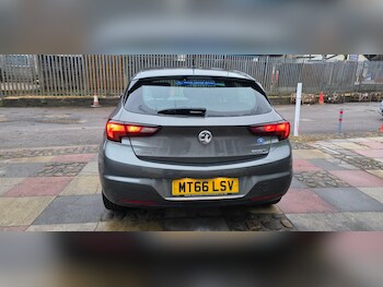 Used Vauxhall Astra 2017 for sale - 77251480: Photo