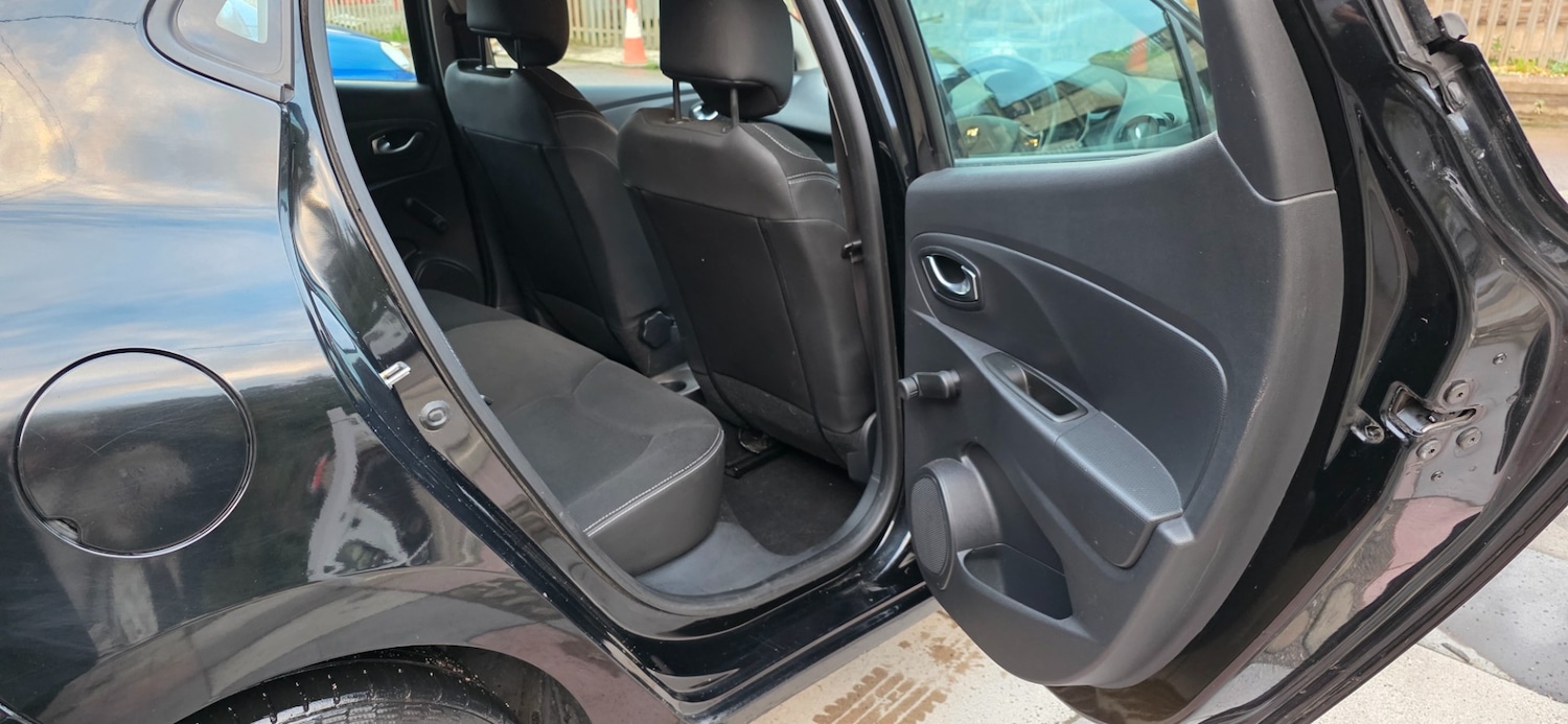 Used Renault Clio 2016 for sale - 76548098: Photo 15