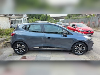 Used Renault Clio 2017 for sale - 79255186: Photo