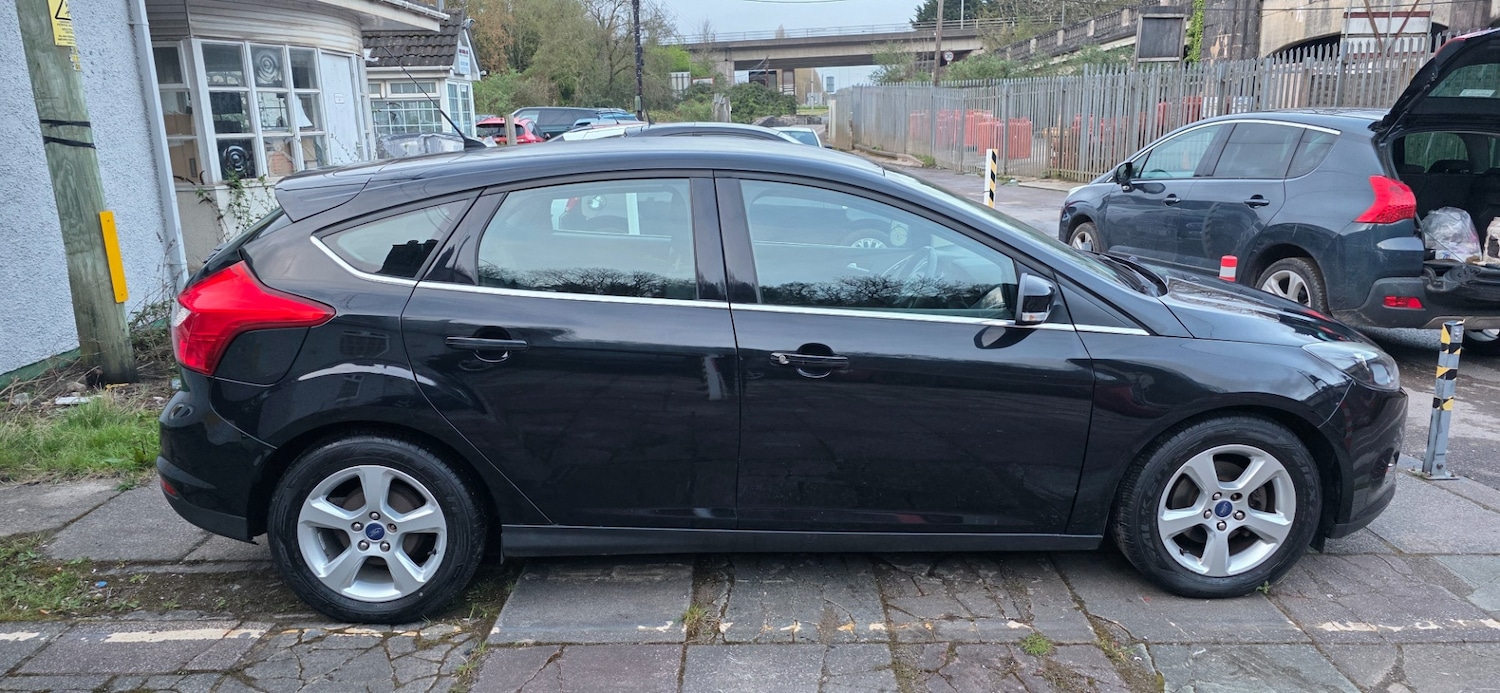 Used Ford Focus 2014 for sale - 78128280: Photo 2