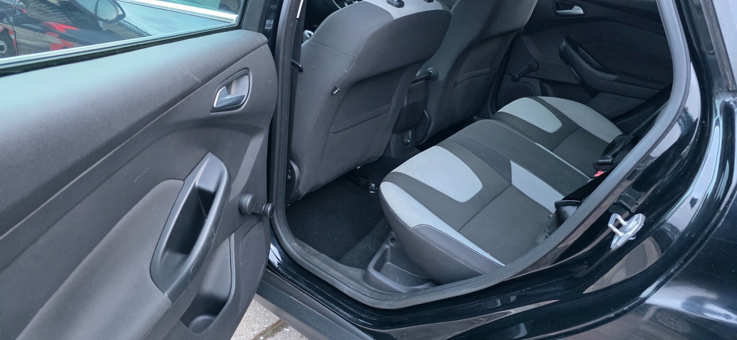 Used Ford Focus 2014 for sale - 78128280: Photo 9