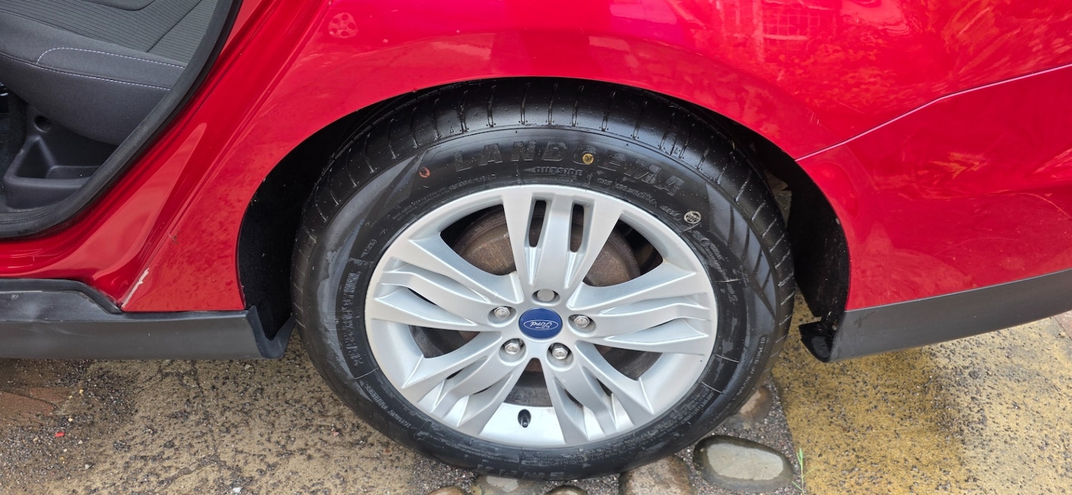 Used Ford Focus 2013 for sale - 77242031: Photo 12