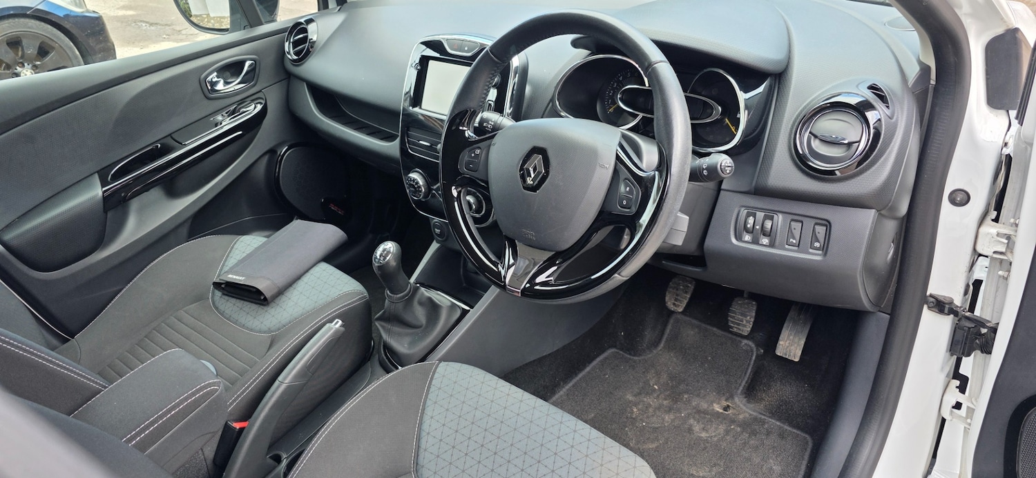 Used Renault Clio 2013 for sale - 77721491: Photo 16