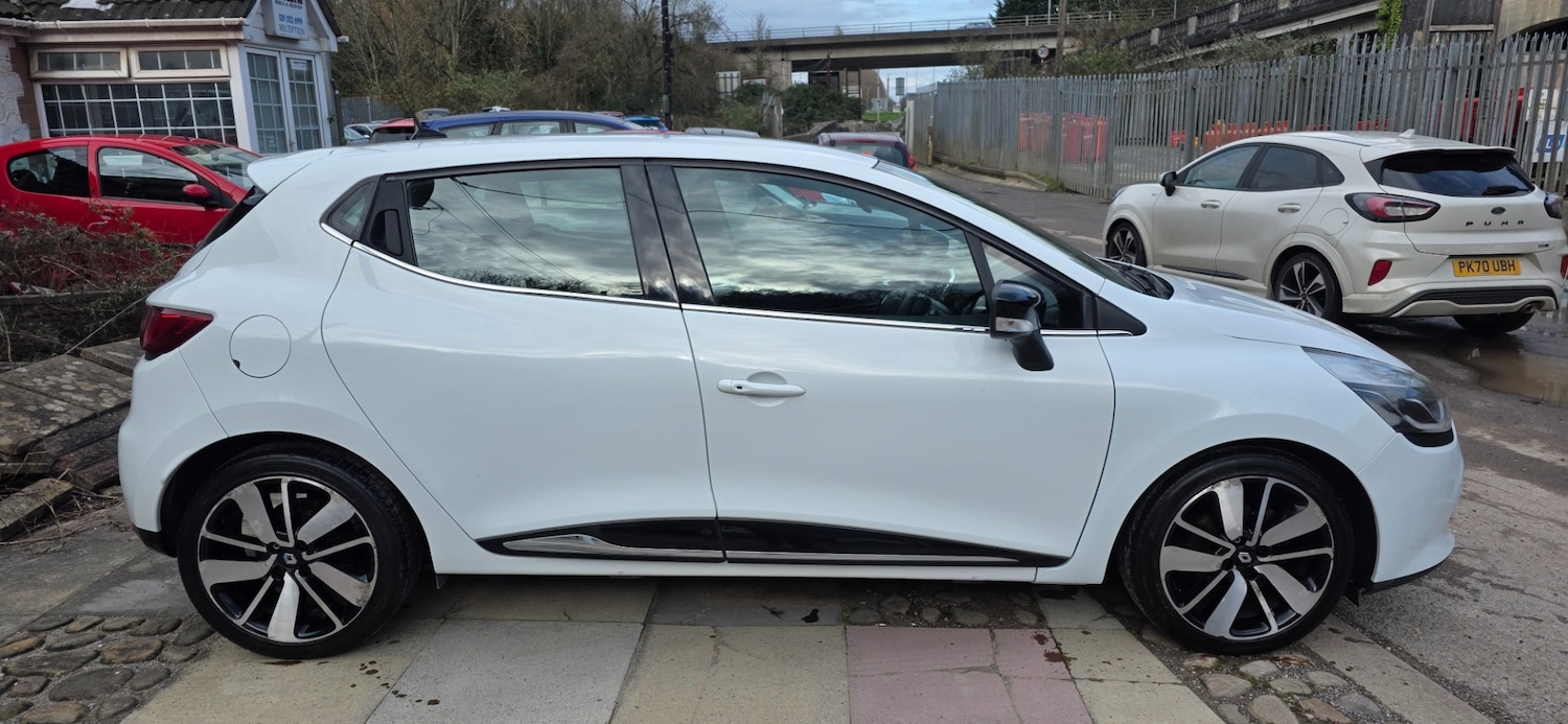 Used Renault Clio 2013 for sale - 77721491: Photo 2