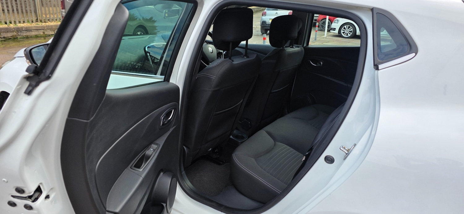 Used Renault Clio 2013 for sale - 77721491: Photo 9