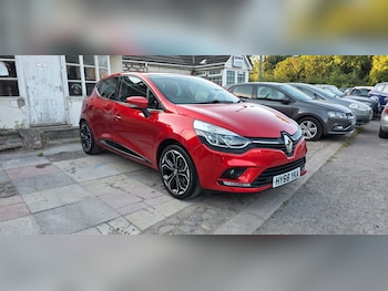 Used Renault Clio 2018 for sale - 79372563: Photo